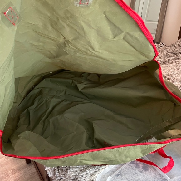 EUC 36” wreath storage bag - Picture 4 of 7